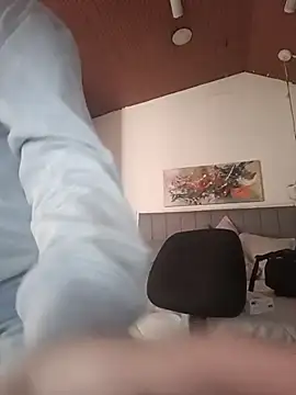 karlamorris  online show from 15, 12, 2025