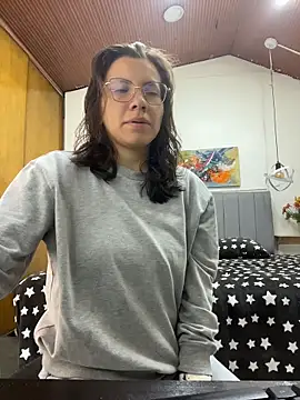 karlamorris  online show from 10, 4, 2026