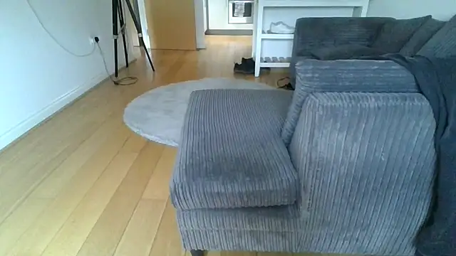 Nizzlivecam online show from 19, 5, 2026