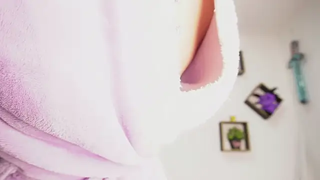 Sophy SmileSweet online show from 7, 11, 2025