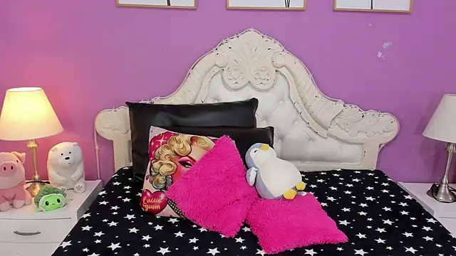 Snapshot of AlanaJones1 chatting on 3, 6, 2026 AlanaJones1 online show from 3, 6, 2026