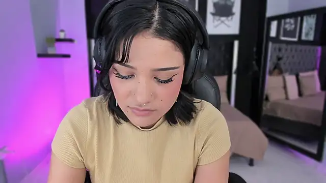 renee shelby  online show from 12, 3, 2026