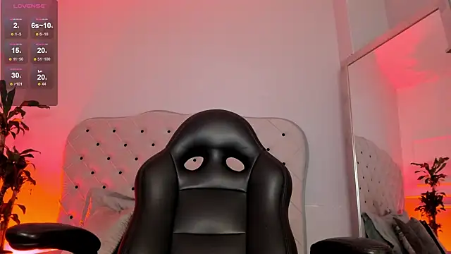 renee shelby  online show from 8, 3, 2025