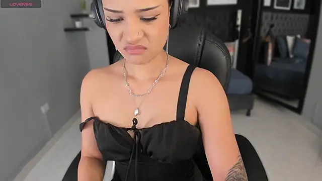 renee shelby  online show from 9, 2, 2026