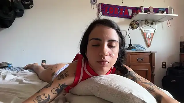 sw333tVicky online show from 14, 6, 2026
