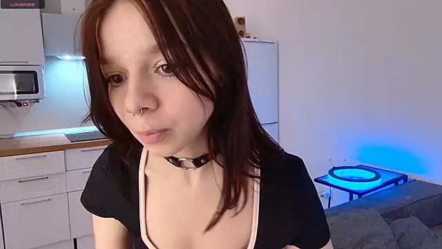 crystal lilith online show from 9, 11, 2025