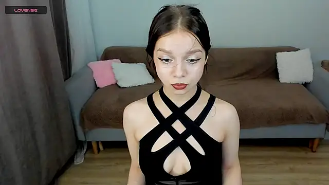 crystal lilith online show from 17, 5, 2026