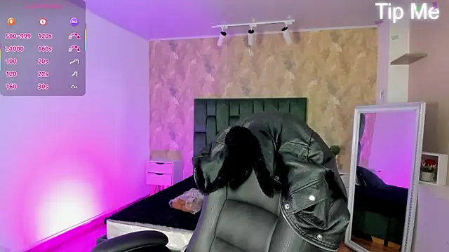 april dumont online show from 24, 2, 2026