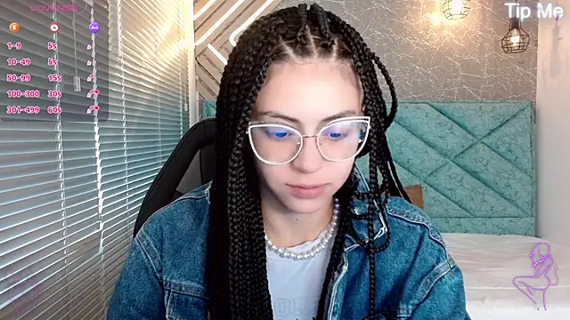 april dumont online show from 28, 2, 2025
