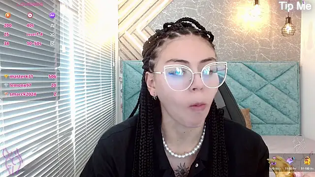 april dumont online show from 24, 2, 2025