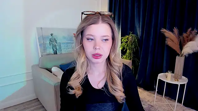 FollowLovee online show from 6, 4, 2026