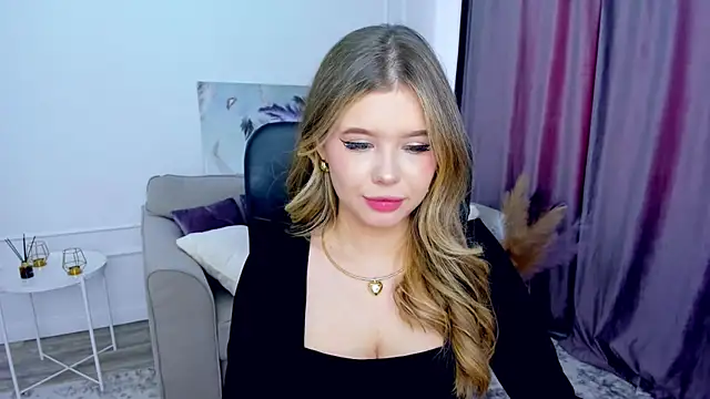 FollowLovee online show from 1, 3, 2025