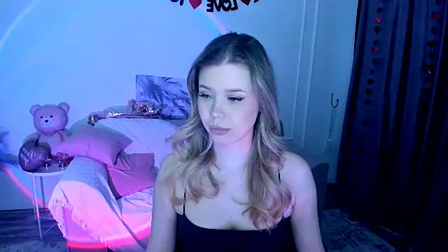 FollowLovee online show from 28, 2, 2026