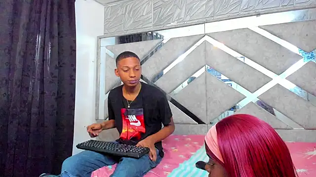 EvaxEmma online show from 26, 2, 2025
