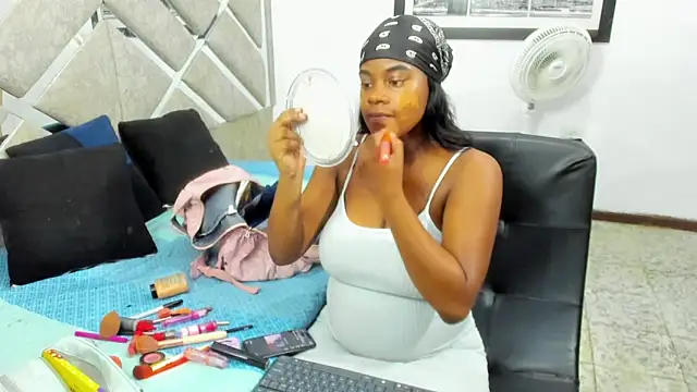 EvaxEmma online show from 30, 4, 2026