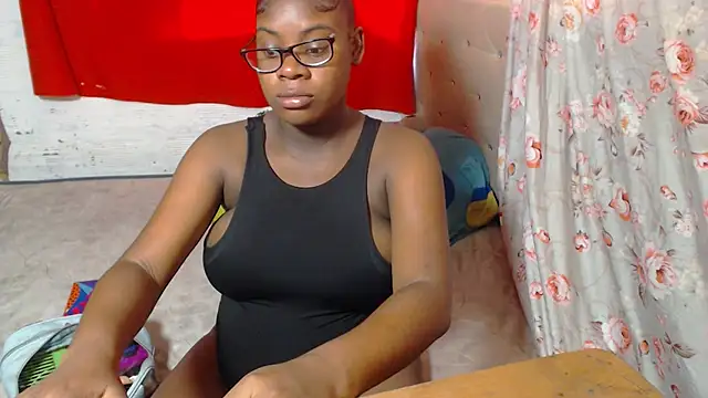 EvaxEmma online show from 26, 6, 2026
