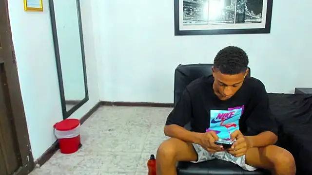 EvaxEmma online show from 28, 10, 2025