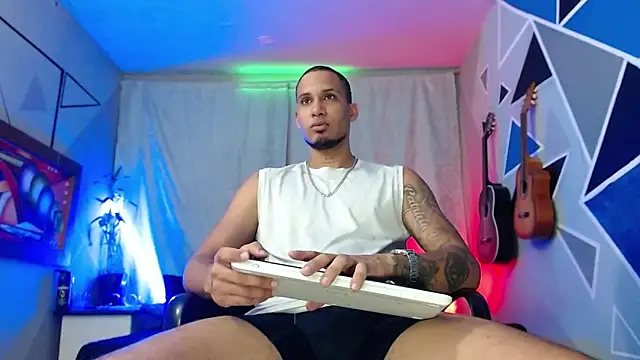 MagnusFrost online show from 4, 2, 2026