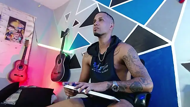 MagnusFrost online show from 5, 12, 2025