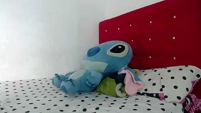 INDIAN HORNY1 online show from 18, 10, 2025