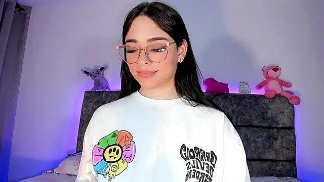 Valentina Alba online show from 6, 12, 2024