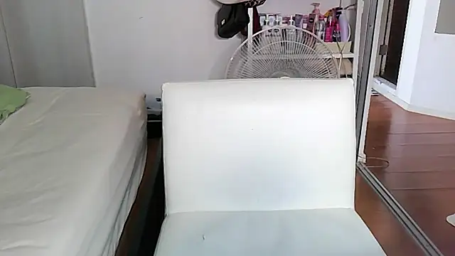 iamMalixxx online show from 5, 2, 2026