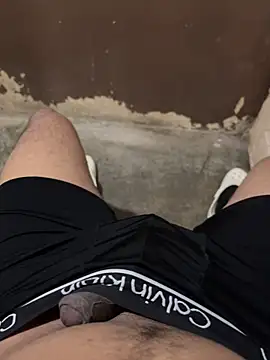 Snapshot of Luis455gomez chatting on 17, 12, 2025 Luis455gomez online show from 17, 12, 2025