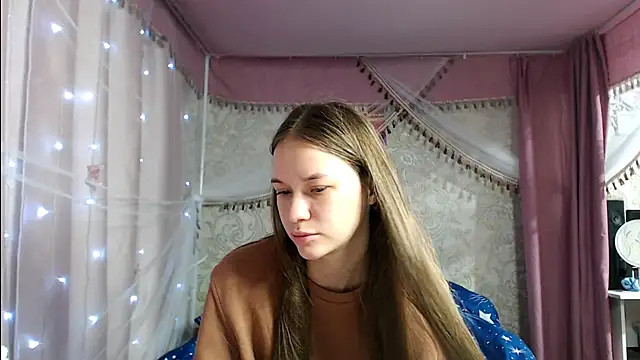 leila bambi  online show from 11, 11, 2025