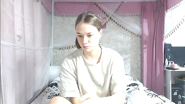 leila bambi  online show from 21, 11, 2025