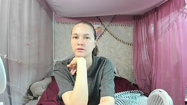 leila bambi  online show from 22, 4, 2026