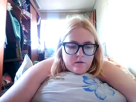 DesireMelissa online show from 8, 10, 2025