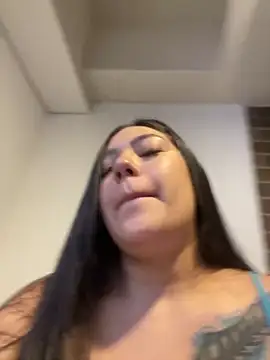 Latina vanessa online show from 20, 4, 2026