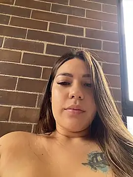 Latina vanessa online show from 19, 6, 2026