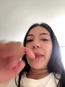 Latina vanessa online show from 16, 12, 2025