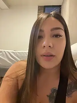 Latina vanessa online show from 24, 7, 2026