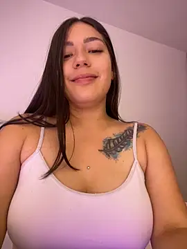 Latina vanessa online show from 26, 2, 2025