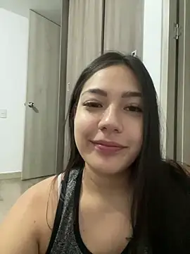 Latina vanessa online show from 18, 9, 2025