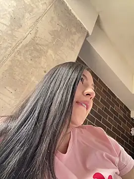 Latina vanessa online show from 26, 3, 2026