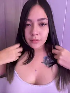 Latina vanessa online show from 28, 1, 2025