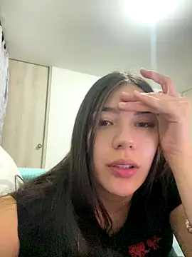 Latina vanessa online show from 22, 9, 2025