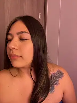 Latina vanessa online show from 31, 1, 2025