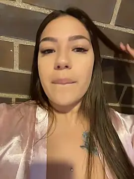 Latina vanessa online show from 1, 7, 2026