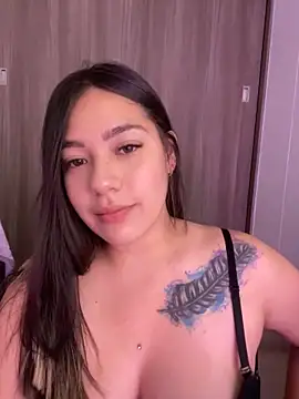 Latina vanessa online show from 29, 1, 2025
