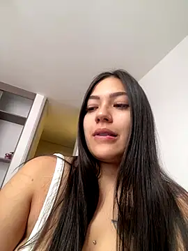 Snapshot of Latina_vanessa chatting on 12, 10, 2025 Latina vanessa online show from 12, 10, 2025