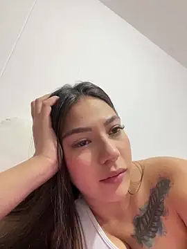 Latina vanessa online show from 5, 2, 2026