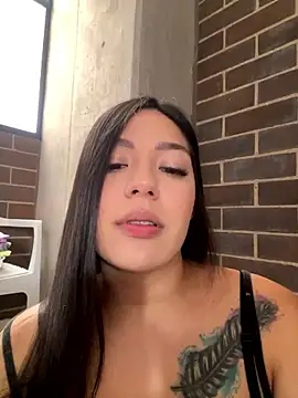 Latina vanessa online show from 24, 4, 2026