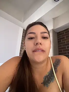 Latina vanessa online show from 31, 5, 2026