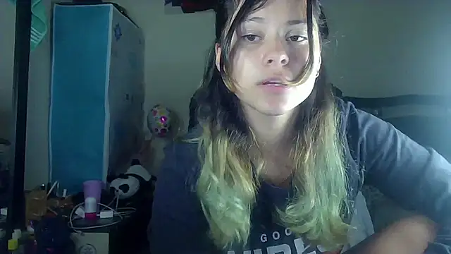 Snapshot of Elith_20 chatting on 7, 3, 2025 Elith 20 online show from 7, 3, 2025