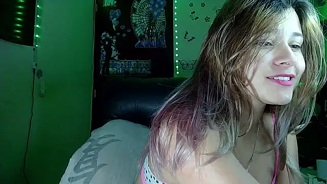 Snapshot of Elith_20 chatting on 23, 9, 2025 Elith 20 online show from 23, 9, 2025