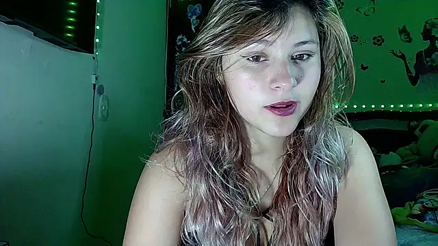 Snapshot of Elith_20 chatting on 25, 9, 2025 Elith 20 online show from 25, 9, 2025